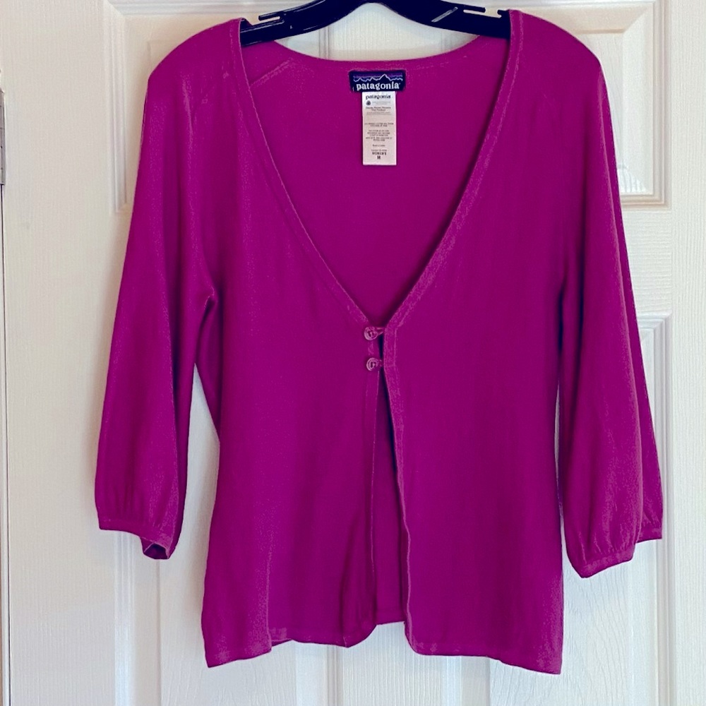 Patagonia Women’s Fuchsia Color Angora Cropped Shrug Sweater Size Medium